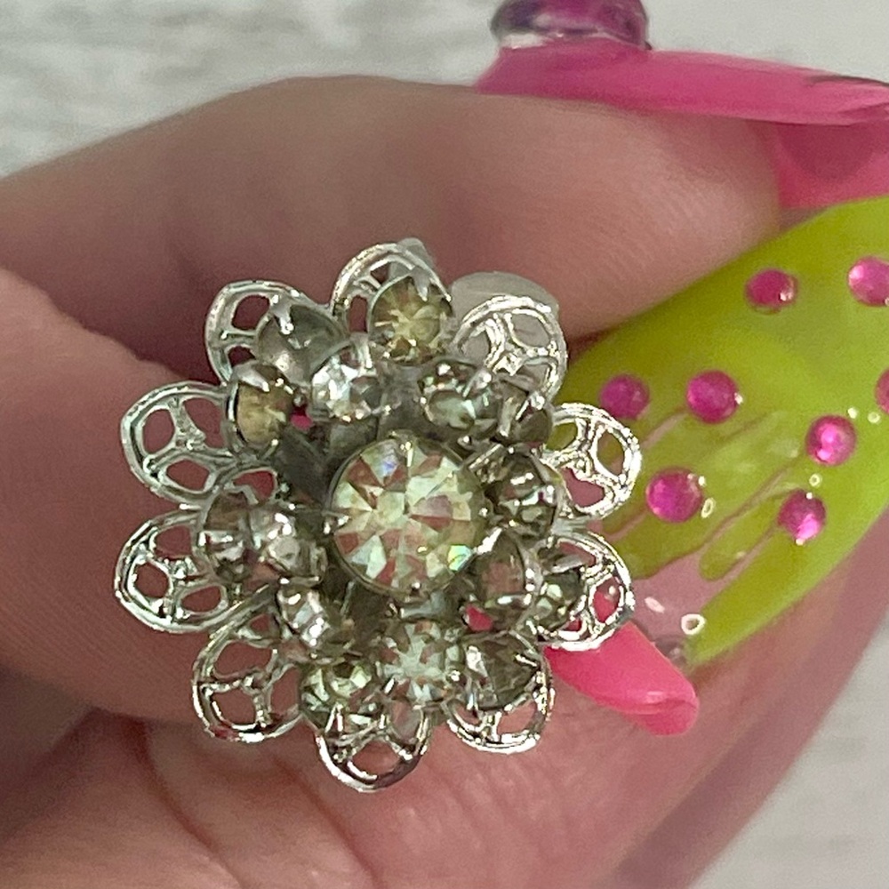 Vintage Sarah Coventry Silver Tone Floral Ring Approximately Size 5